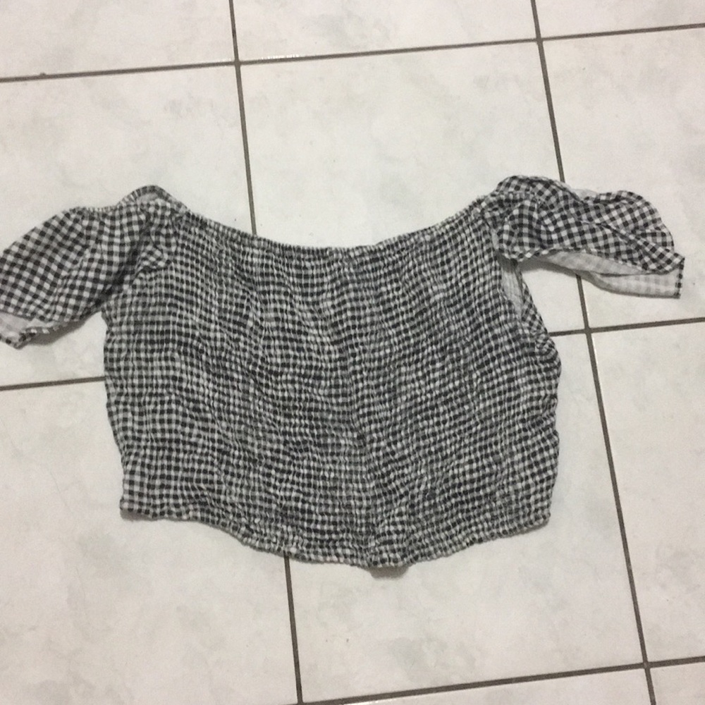 off the shoulder Croptop
